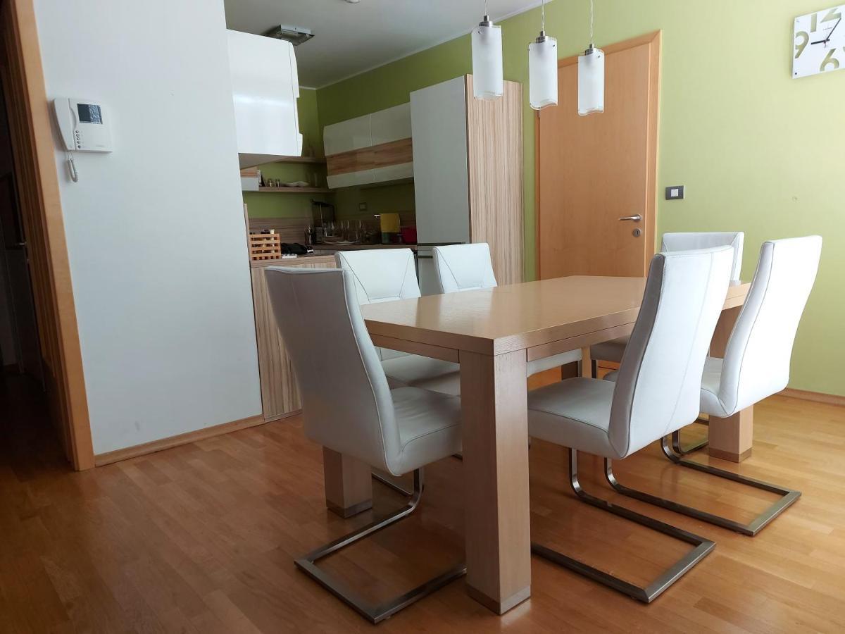 Apartma Klara Izola Bagian luar foto